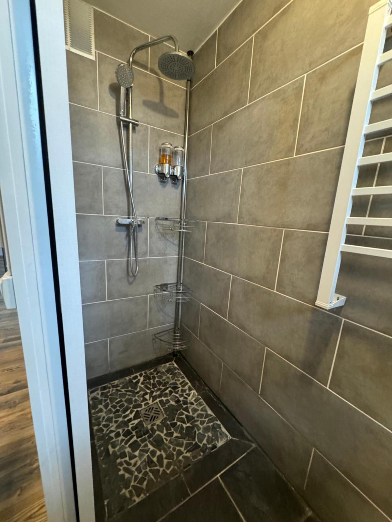 Appartement Cosy Roussillon  Ngoại thất bức ảnh